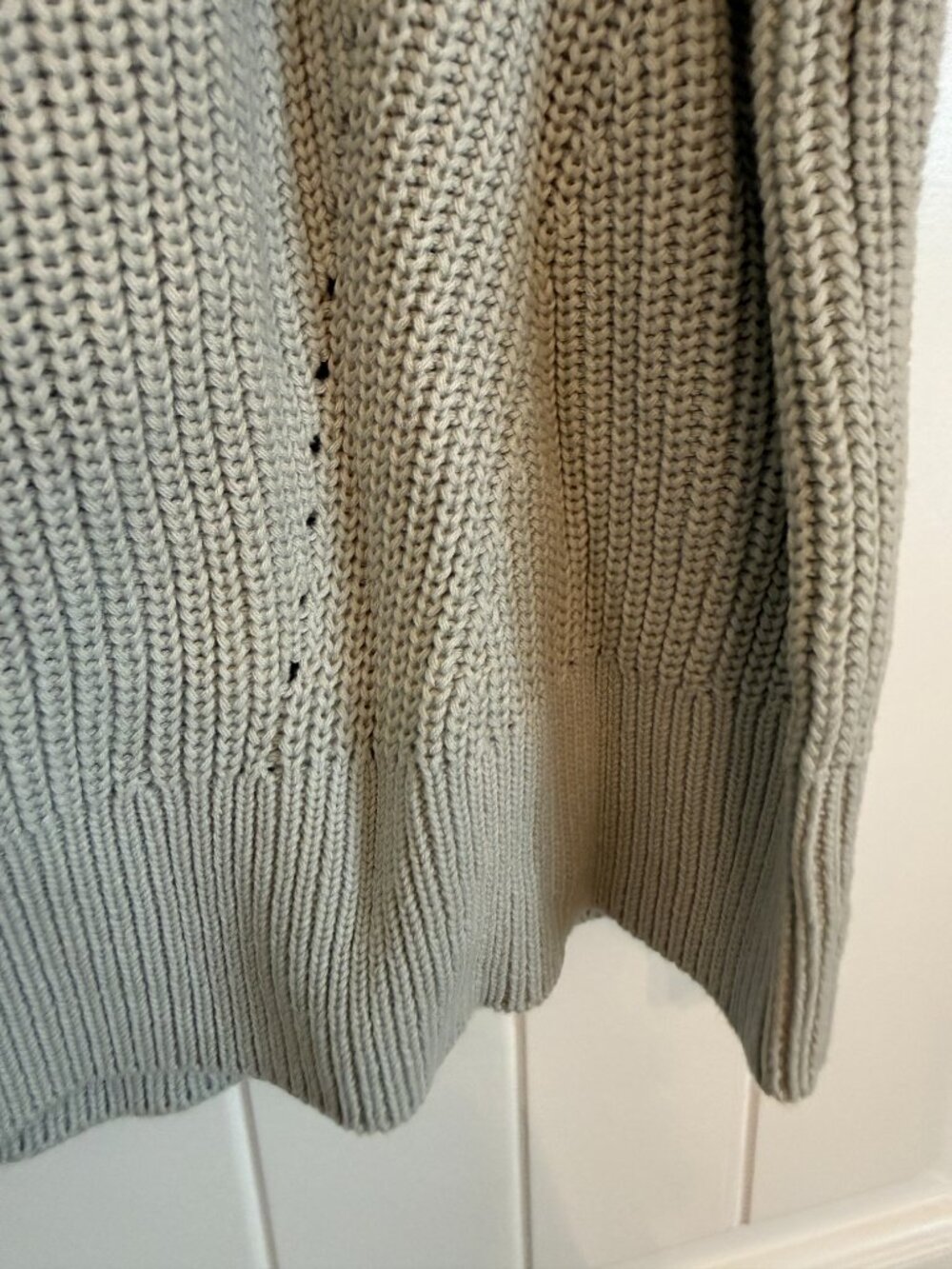 NWT Industry sage green knit top with sheer mesh puff sleeves. Size XL - Picture 5 of 7